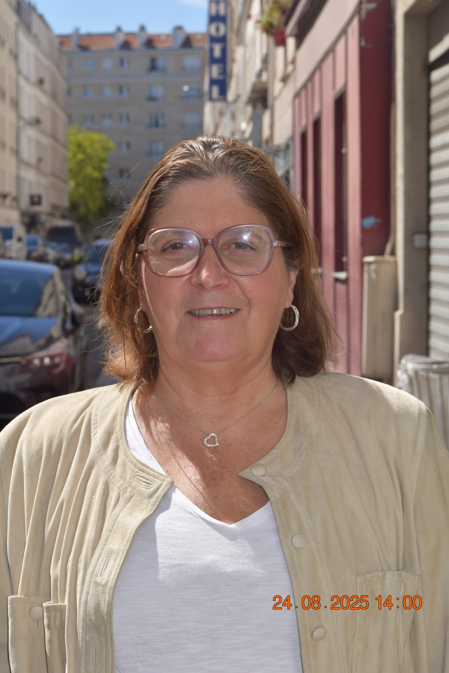 Élisabet DOMINGUEZ
